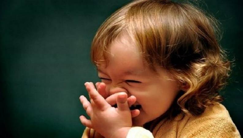 فرق خندیدن مردم در کشورهای مختلف / کدام احمقانه تر است؟