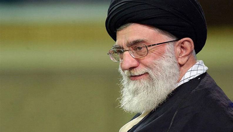 مثال فوتبالی آیت الله خامنه ای  برای هیات دولت