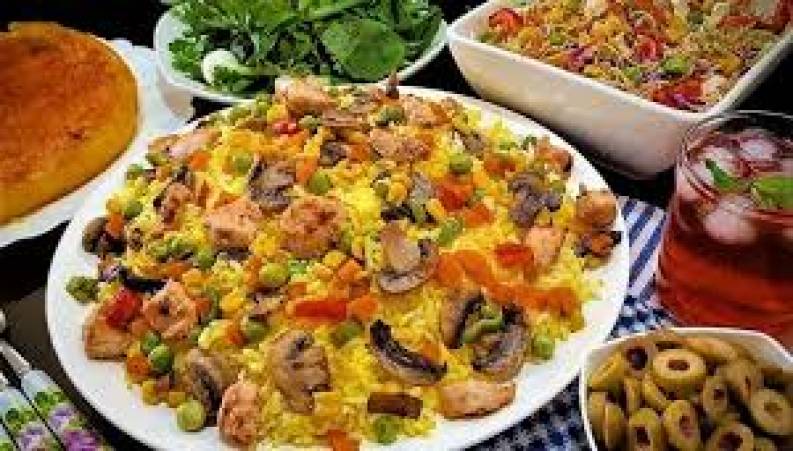 طرز تهیه ی پلوی ذرت و کنسرو ماهی