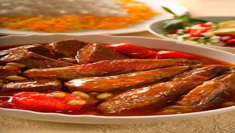 طرز تهیه ی خورشت بامیه با دال عدس