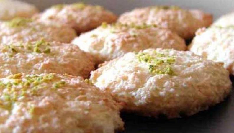 طرز تهیه شیرینی نارگیلی به سبک قنادی !