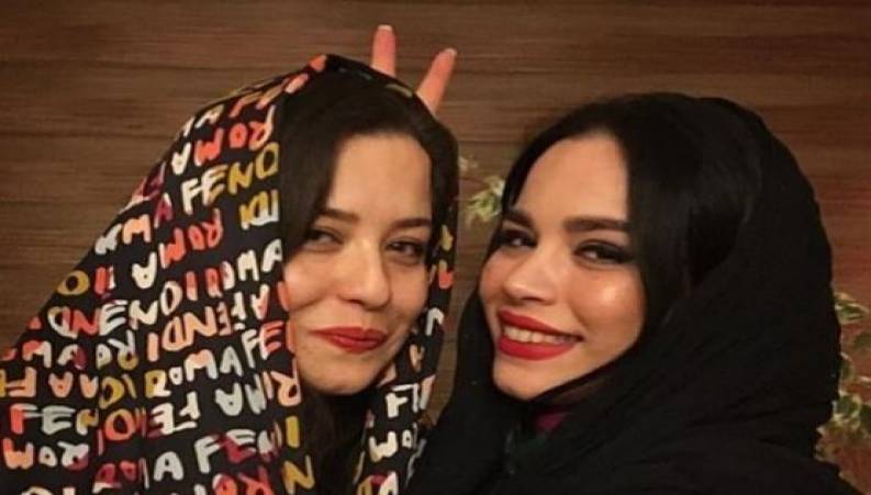 پیانو نواختن مهراوه شریفی نیا