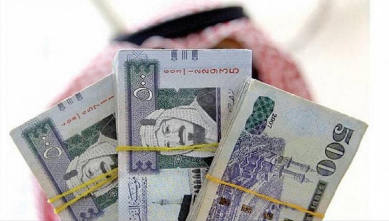 شکنجه وحشتناک یک کارگر توسط کارفرمای سعودی!