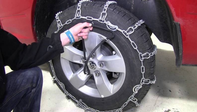 با نحوه صحیح بستن زنجیر چرخ آشنا شوید