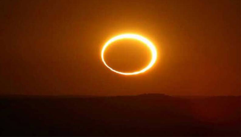 زنده دفن کردن کودکان هنگام خورشید گرفتگی! 