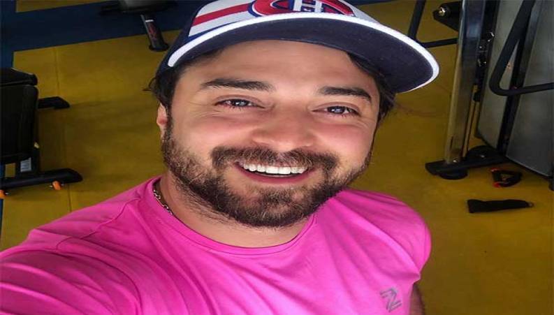 لایو بابک جهانبخش در ماشین از حال و احوال این روزهایش می گوید