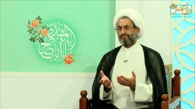 نماز نشسته چگونه خوانده می‌شود؟ آموزش روی زمین، صندلی و احکام آن