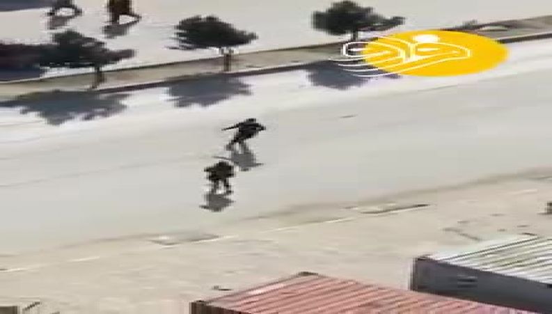 شلاق زدن دختر نوجوان توسط پلیس کابل 