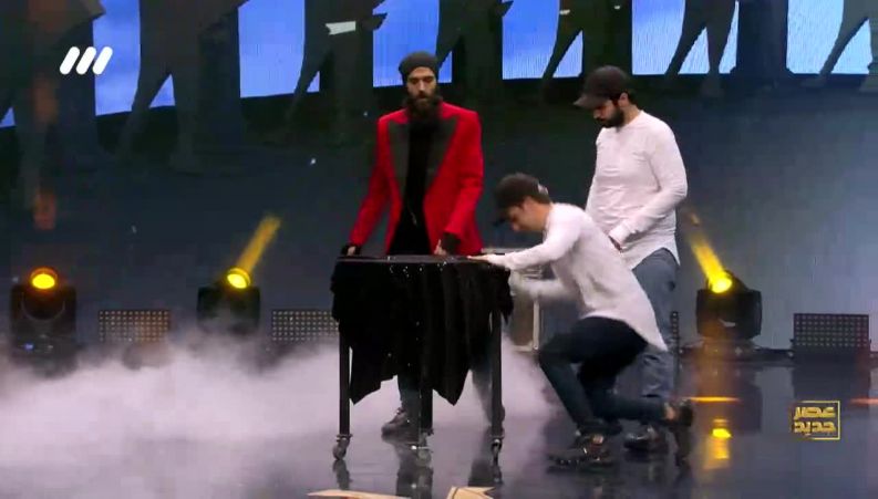 شعبده بازی دیدنی محمد حیدری و گروهش در عصر جدید 