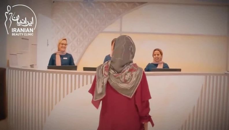 نیوشا ضیغمی و تبلیغ یک کلینیک زیبایی در تهران