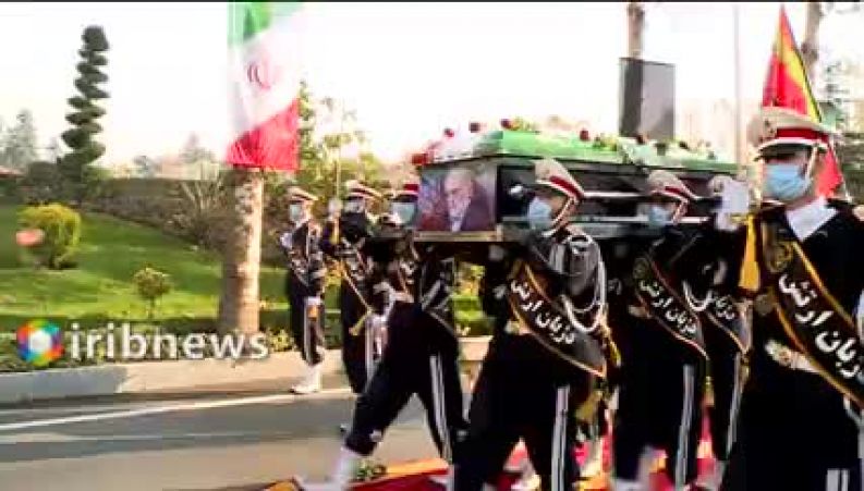 مراسم تشییع پیکر شهید فخری زاده در وزارت دفاع