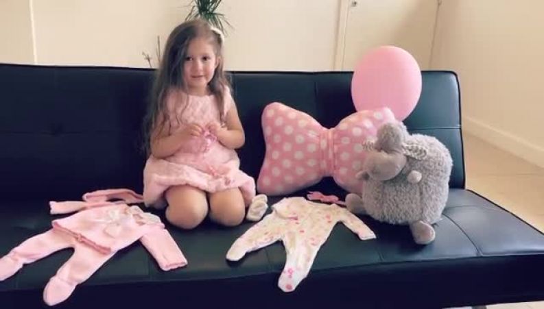 پست اینستاگرامی آرزوهای همسر شاهرخ استخری و دخترش پناه !