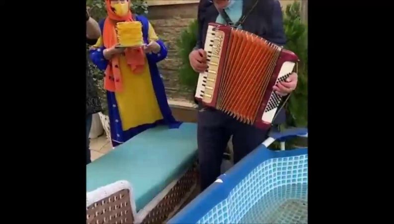 سورپرایز بهاره رهنما برای امیرخسرو عباسی همسرش در سالگرد ازدواجشان