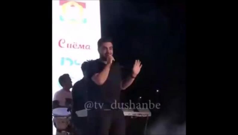 کنسرت بزرگ آرون افشار در تاجیکستان با تعداد زیاد جمعیت