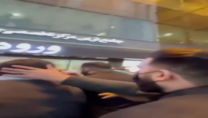 محافظین درشت هیکل بهنام بانی در اکران گشت ارشاد ۳