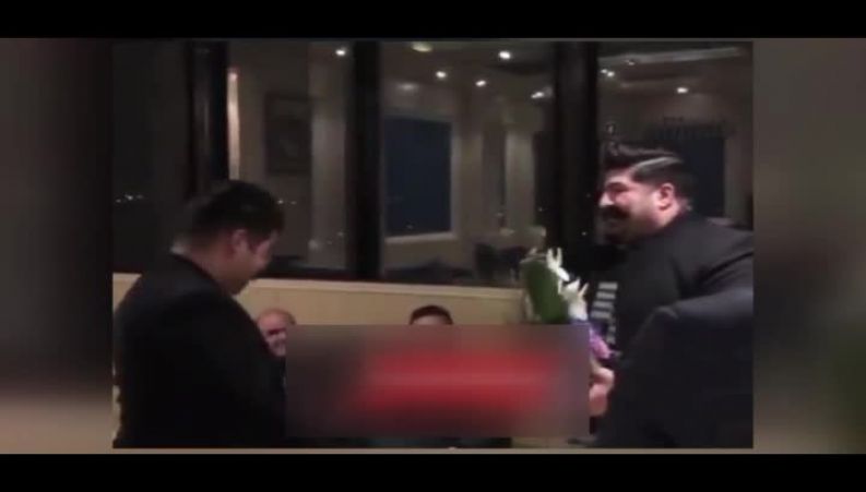 دیدار صمیمی بهنام بانی با بدلش و شباهت بی نظیر این دو نفر