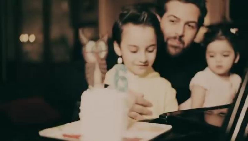 آواز خوانی عماد طالب زاده در جشن تولد 6 سالگی پسرش ساتیار