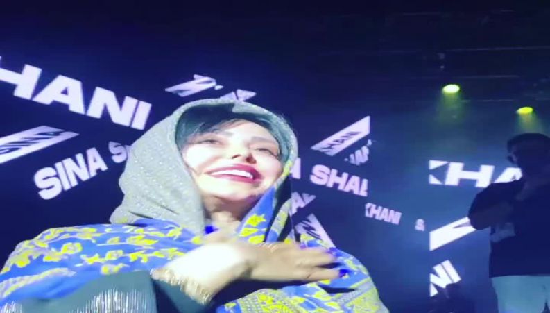 استایل زیبای فلور نظری در کنسرت سینا شعبانخانی برج میلاد