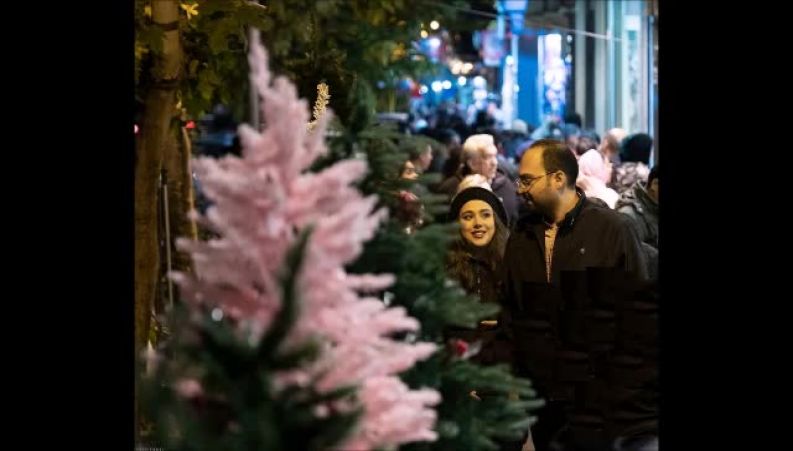 تصاویر جالب از حال و هوای کریسمس در تهران بزرگ