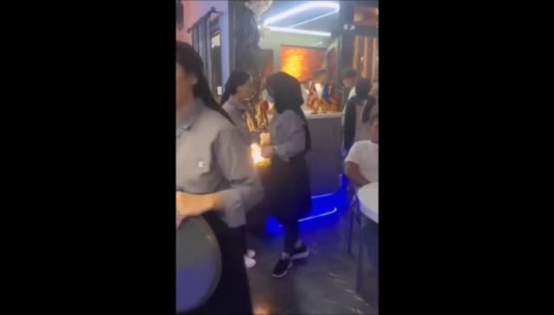 این کافه در فضای مجازی سر و صدای زیادی به پا کرد