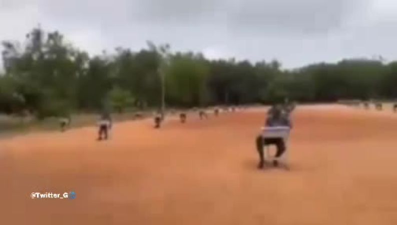 توی آفریقا اینجوری جلوی تقلب در امتحانات رو میگیرن !!