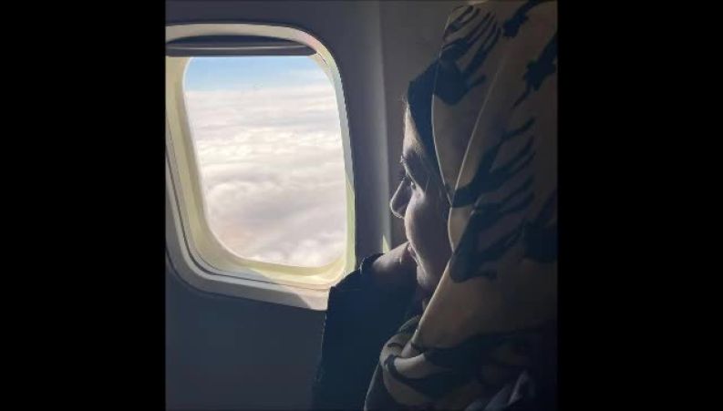 اجرای شاد و صمیمانه ملیکا زارعی ( خاله شادونه ) در بندرعباش / آواز خوانی خانم مجری در نیمه شعبان