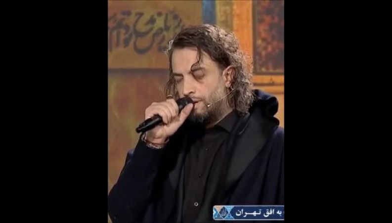 اذان گفتن بنیامین بهادی خواننده پاپ در برنامه زنده تلویزیون