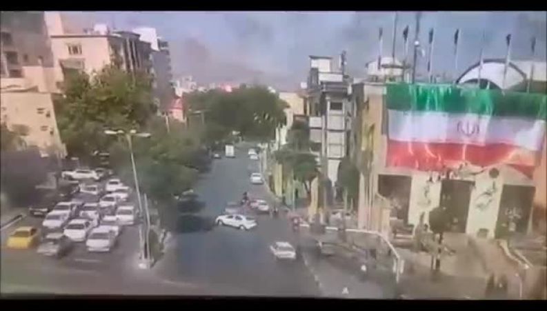 ویدئوی هولناک اصابت موشک در میدان قدس نزدیک تجریش / جزئیات یک جنایت جنگی