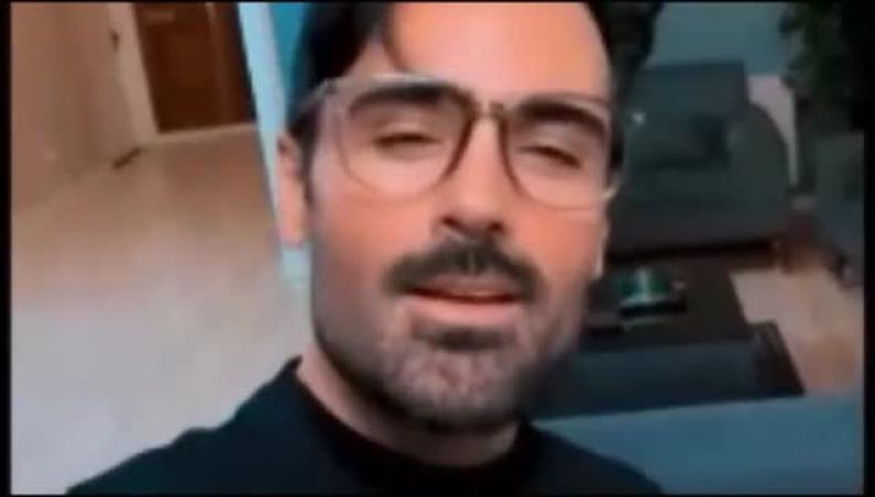 مقایسه عکس‌های قدیمی و جدید سهراب پاکزاد؛ آیا او راز جذابیتش را در عمل‌های زیبایی پیدا کرده است