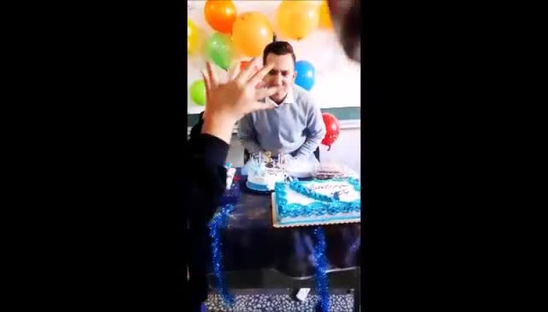 خلاقیت منحصر به فرد شاگردان در برگزاری جشن تولد بی‌نظیر برای معلم مهربان