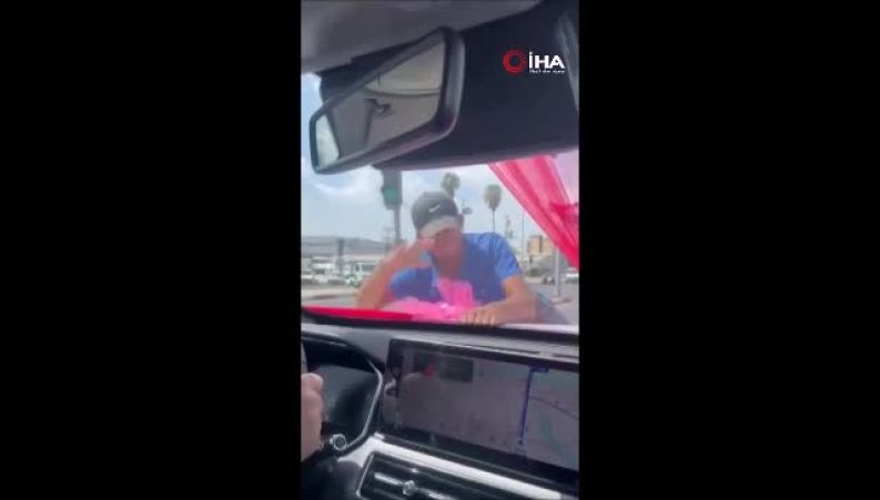 اقدام عجیب یک گدا برای گرفتن پول زور از تازه عروس و داماد!