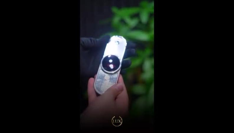 مدل خاص گوشی هومن سیدی توجه‌ها را جلب کرد