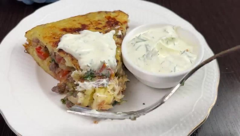 غذای فوری با سیب‌زمینی و گوشت