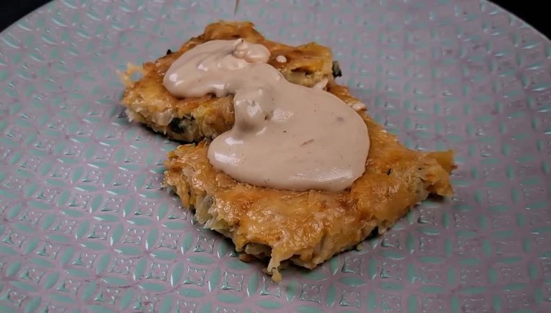 طرز تهیه گراتن سیب‌زمینی و کلم پنیری