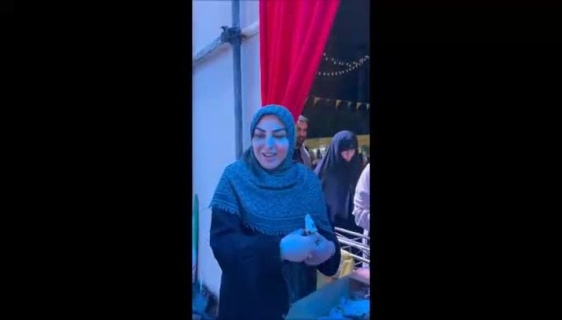 المیرا شریفی مقدم مجری ؛ در اجتماع بزرگ امام‌رضایی‌ها حضور یافت 