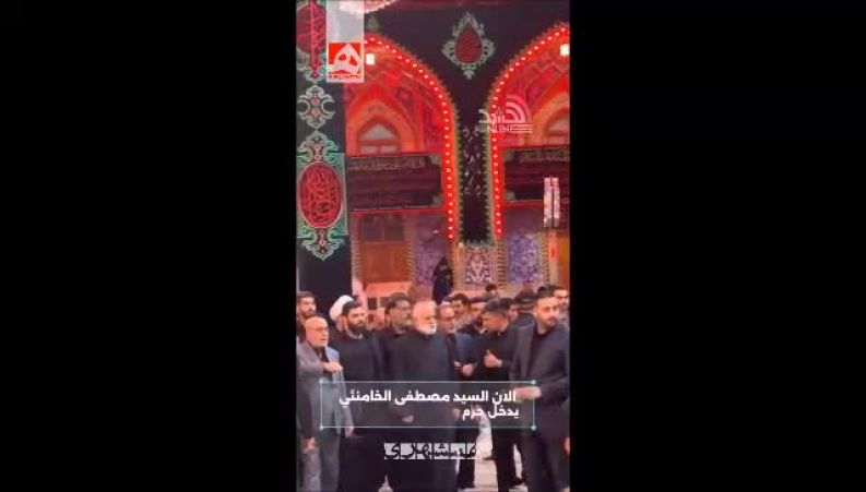 سیدمصطفی خامنه‌ای بدون لباس روحانیت در عراق 