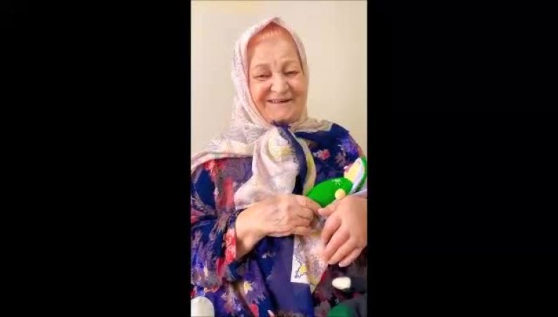 اقدام قشنگ عمو پورنگ بعد از درگذشت مادرش